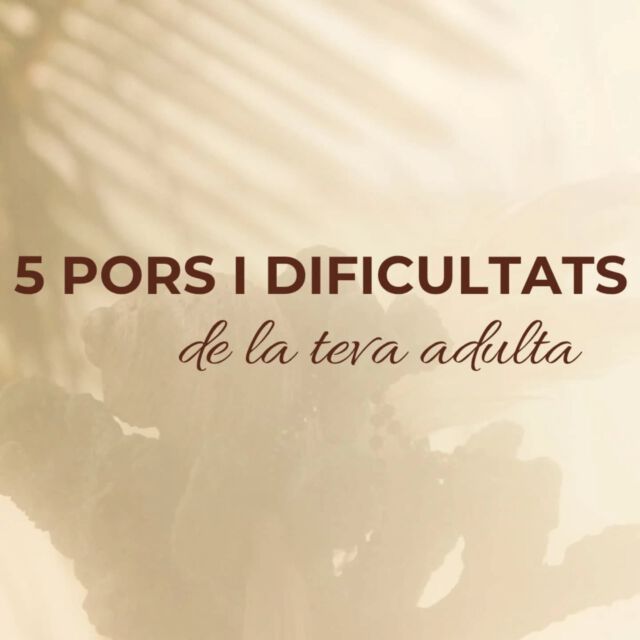 Comenta la paraula ADULTA i t'envio tota la info del taller ❤️

A aquestes alçades moltes de nosaltres ja tenim molt clares les diferents etapes de vida i el seu simbolisme amb els arquetips de la ciclicitat:

Adolescència i principis joventut: LA DONZELLA
Etapa fèrtil: LA MARE
Fi etapa fèrtil - Climateri: LA XAMANA
Etapa final - vellesa - maduresa: L'ANCIANA

El que no estem tenint en compte és que el nostre cos, biològicament, fa el seu curs i entrem i habitem cada etapa però també ho ha de fer el nostre esperit. És a dir, hem de poder habitar cada una de les etapes vitals amb els processos i aprenentatges que ens va obrint per anar integrant l'essència de cada etapa i entrar a la següent amb l'estructura i els fonaments plens de saviesa.

La donzella ens convida a habitar a la nostra nena petita i curiosa
La mare a habitar la nostra adulta amb poder i capacitat creadora
La xamana a habitar el poder de col·locar-se com a guia
L'anciana a habitar la saviesa i el canal amb la vida

Quan no hem integrat bé una de les etapes, entrem a la següent coixes. Com si ens faltessin peces per a poder transitar el que aquella etapa ens portarà. Per això, en l'edat adulta, el que moltes ens treballem és a la nostra nena petita. Perquè sense posar-li mirada, entendre-a i donar-li el seu lloc, no ens podem responsabilitzar de la nostra vida i ens costa sentir-nos plenes i realitzades en el nostre quotidià. Et sona això?

I un cop feta aquesta feina, com em responsabilitzo de la meva vida? Com ocupo el meu lloc? Com habito a la meva adulta?

Qui més qui menys ja té una mica de mapa i concepció d'allò que ha viscut de petita, de quins són els seus temes per resoldre ara, d'adulta. I és precisament amb aquesta informació amb la que podem treballar per a responsabilitzar-nos de la nostra vida i aprendre a co-crear-la a la vegada que una enten el sentit d'estar viva i de no ser-ne ni sentir-se'n víctima.

Si sents d'anar més endins, t'hi acompanyo a través del taller HABITANT L'ADULTA.

Comenta Adulta i t'envio la info

#delapellalanima
#adulta