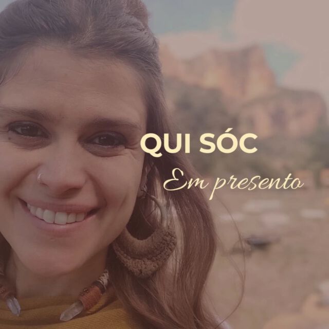 Em dic Judith Colilles Semís, nascuda la lluna plena del novembre del 1987. 

Al 2009 vaig començar el viatge més profund de la meva vida: ser mare. I al 2010 m’hi va acompanyar l’inici del meu camí d’autoconeixement i despertar intern. 

Al 2012 em graduava com a educadora social i començava formacions de fitoextractes, productes naturals i cosmètica ecològica, especialitzant-me en tot allò que és orgànic i natural pel cos i penetrant a una vida quotidiana sense tòxics.

Al 2017 la força de la ciclicitat va entrar a la meva vida per a donar-li sentit i profunditat i va néixer Llum de lluna donant sentit a tot el que feia uns anys oferia a través de formulacions de productes naturals.

Des del 2018 que facilito cercles de dones i el 2019 vaig començar a obrir espais com a terapeuta menstrual i de cures de la matriu des de la mirada holística. Acompanyant a dones en els seus desequilibris uterins físics per a transformar allò que el cos està demanant de mirar.

Em considero  acompanyant de processos de fertilitat (física i energètica), menstruació conscient i ciclicitat femenina. Constel·ladora familiar, terapeuta somàtica i fitoterapeuta, entre d’altres. Aprenent de la vida i de tots els seus processos. 

Amant i investigadora de la cultura i vida essènia i del culte a la gran Mare. Em fascina!

Creadora del projecte d’acompanyament conscient al cos femení Llum de lluna, de l’espai de creixement personal @lacasetadelsxiprers , al Solsonès i de la botiga col.laborativa @lartesanasolsona a Solsona.

Mare de dos fills (i qui sap si un tercer/a?), oberta al que la vida em porti i aprenent constant de cada procés que transito.

Sóc aquí, a través de Llum de lluna, per acompanyar-te a veure més enllà del que ara veus i portar al teu cos la transformació que ara necessita.

Agraïda,
Judith.

#delapellalanima
